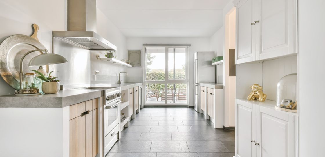 kitchen tile install